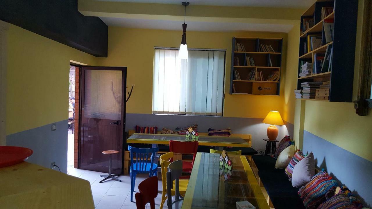 Home Hostel Shkodër 외부 사진